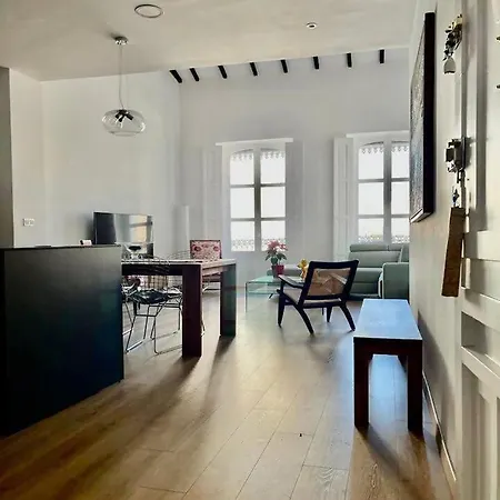 Lovelyloft Flores Atico * Alicante