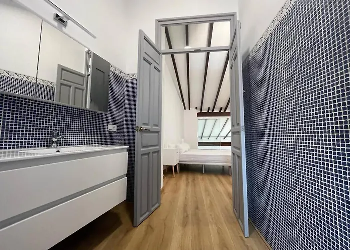 Lovelyloft Flores Atico * Alicante